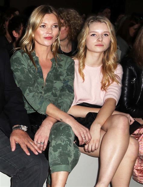 Kate Moss’ kleine Schwester Lottie: Gesichts